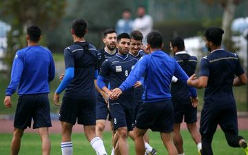 بازیکنان به دنبال پول‌های خارجی استقلال