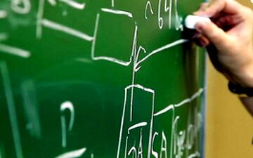 مجلس پیگیر معوقات معلمان است