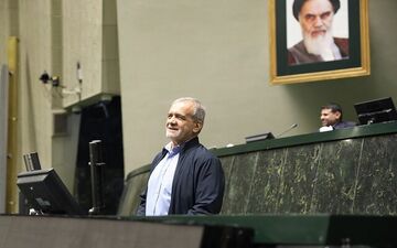 پزشکیان سه‌شنبه به مجلس می‌رود

