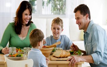 این کارها بعد از غذا خوردن اکیدا ممنوع است