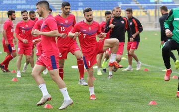 احتمال نیمکت نشینی سروش مقابل ذوب آهن!