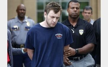 کشف سخنرانی هیتلر در خانه مرد سفید پوست قاتل