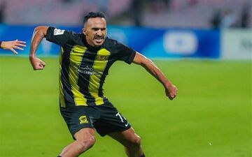 پیروزی الاتحاد مقابل سپاهان در پایان نیمه اول
