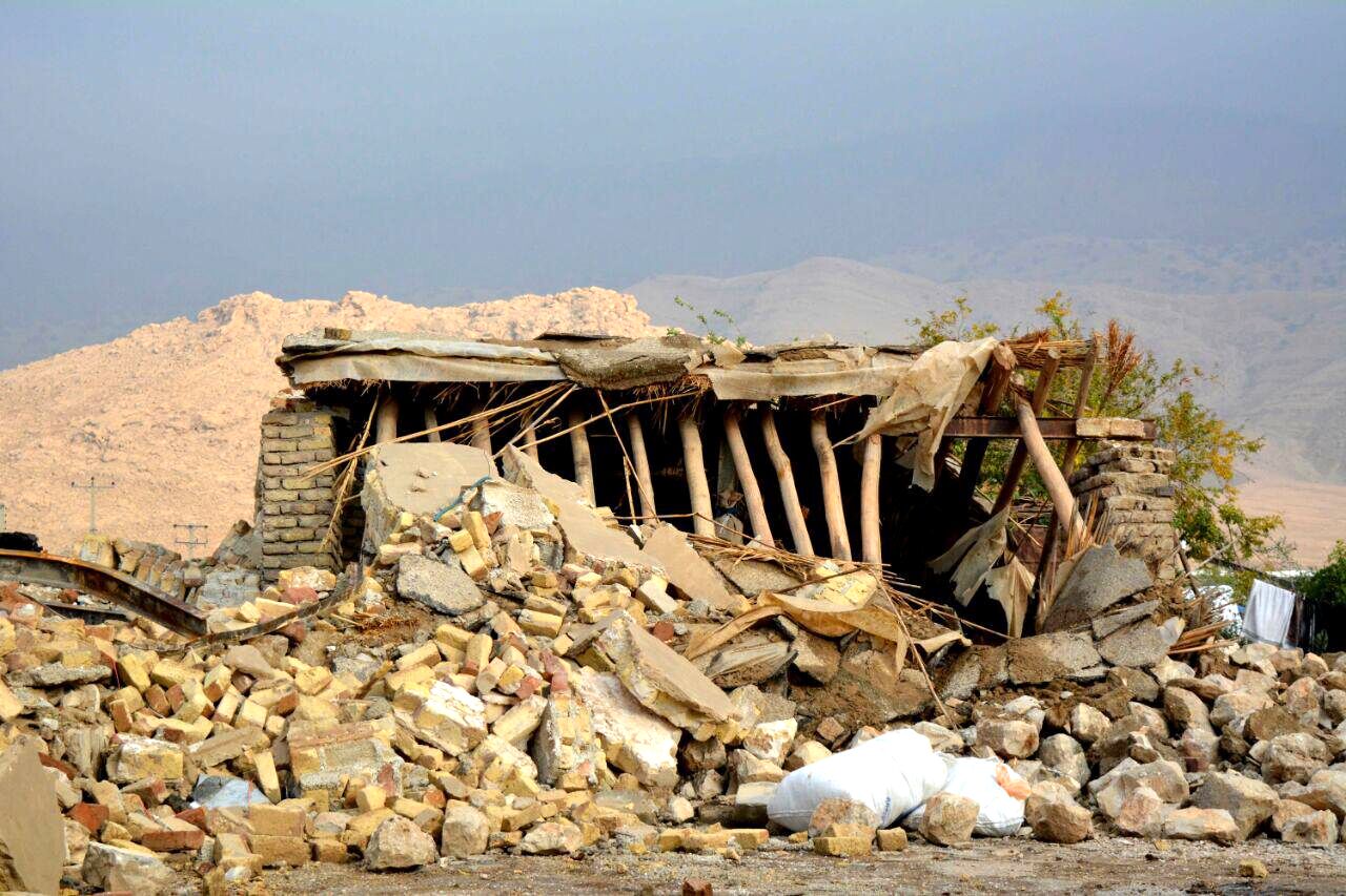 گزارش تصویری/ آخریت تصاویر از زلزله سزپل ذهاب / زندگی جاریست ولی دیدنش خالی از لطف نیست