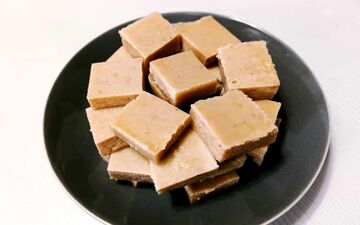 در عصاره‌های آماده، چه میزان از ترکیبات گوشتی به کار رفته؟