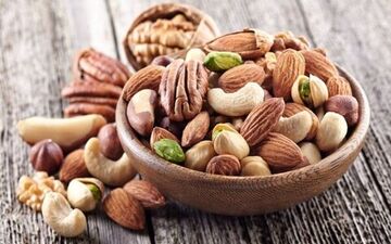 آجیل بخورید تا افسرده نشوید