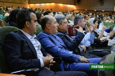 برگزاری همایش در مسیر موفقیت به روایت تصویر