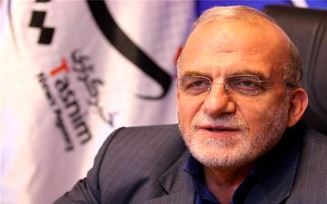  مسئولان هر چه زودتر بازار خودرو را از وضعیت نابسامان فعلی نجات دهند