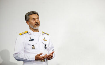 باید به بیگانگان بگوییم که پا از گلیم خود فراتر نگذارند