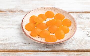 طرز تهیه آبنبات پرتقال و لیمو بازاری در خانه؛ ساده و خوشمزه