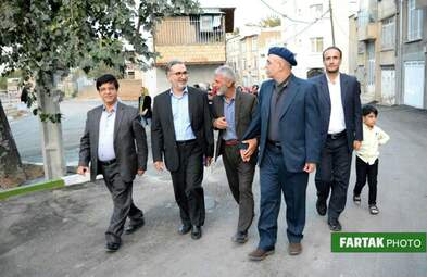 مراسم رونمایی از تندیس میرزا رضا کلهر