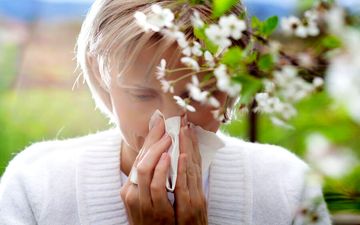 مهم‌ترین خوراکی‌های تشدیدکننده آلرژی بهاری