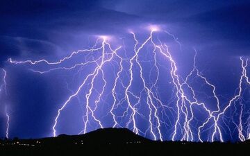  در ۳۳ روز گذشته صاعقه جان ۹ نفر را گرفت