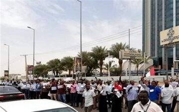 حمله نیروهای پلیس سودان به معترضان؛ یک کشته و چندین زخمی