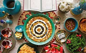 خواب موندید؟ نگران نباشید، این غذاها برای سحری ایده‌آل هستند!
