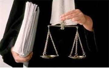 وکیل شاکیان پرونده مرتضوی به 10 ماه حبس و 40 ضربه شلاق محکوم شد