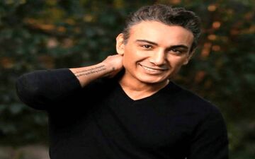 شادمهر عقیلی عزادار شد | شادمهر عقیلی رخت عزا به تن کرد