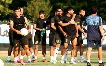 خط خوردن هشت استقلالی برای بازی با ذوب‌آهن