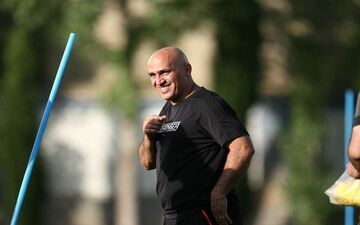  حضور دوباره منصوریان در فدراسیون فوتبال پس از جلسه با عضو هیئت مدیره