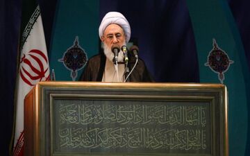 عضو مجمع تشخیص مصلحت نظام: مردم آذربایجان درگام دوم انقلاب برای مردم سایر استانها الگو باشند
