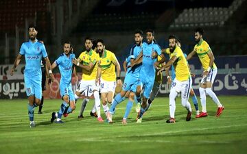 پیکان با برد مقابل صنعت نفت به رختکن رفت

