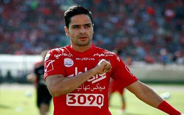 هواداران قدر این پرسپولیسی با تعصب را بدانند