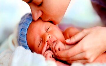 علائم کم آبی در کودکان | درمان کم آبی بدن