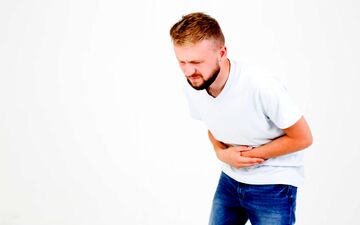 دردهای بالای شکم؛ جدی بگیرید
