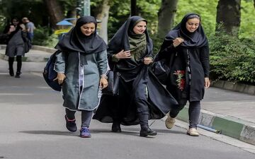 این دانش آموزان و طلاب بدون شرکت در کنکور معلم می شوند!