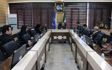 نشست اضطراری مهندس دارابی با تولیدکنندگان اقلام بهداشتی برای مقابله با ویروس کرونا