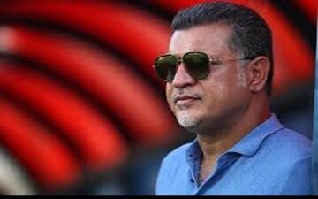 خوشگذرانی علی دایی در کنار خواننده مشهور