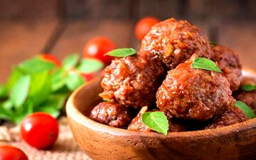 طرز تهیه کوفته سماق کردی؛ غذای سنتی و ترش‌مزه‌ای که باید امتحانش کنی!