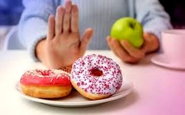 مصرف بیش از حد مواد قندی و شیرین چه بلایی سرتان می آورد