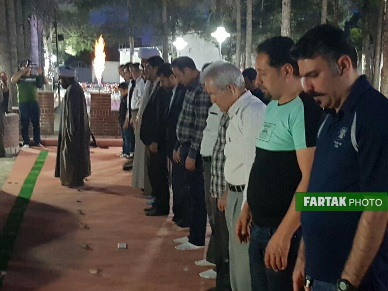 گزارش تصویری / اطعام 200 نفر از ناشنوایان از عواید موقوفه حاج محمد تقی اصفهانی 