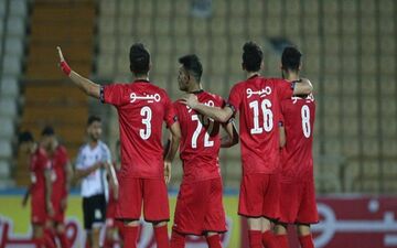 حاشیه بازی ذوب آهن و پرسپولیس| پرتاب 2 نارنجک به اتوبوس پرسپولیس/ احتمال چپ شدن اتوبوس سرخپوشان