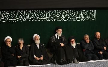 مراسم عزاداری شام غریبان در حسینیه امام خمینی(ره) برگزار شد