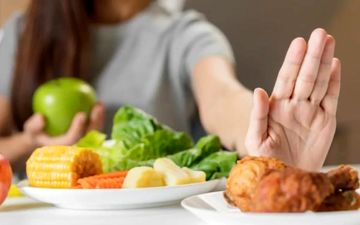نکاتی طلایی برای تغذیه در گرمای تابستان؛ چه بخوریم، چه نخوریم؟