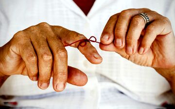 نوری که به مقابله با بیماری آلزایمر کمک می کند