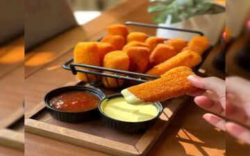 ترفند درست کردن سیب زمینی سوخاری | این مدل سیب زمینی از پیتزا هم خوشمزه‌تره+ ویدئو