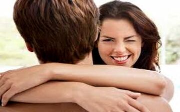 روغن آرگان و خراطین استفاده کنید و خواص آن را متوجه خواهید شد