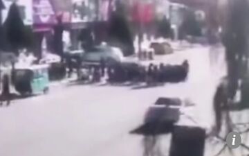 حادثه وحشتناکی که راننده در مقابل یک مدرسه رقم زد!+فیلم