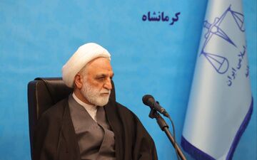 

 بالفعل رساندن ظرفیت‌های استان نیازمند معرفی است/ مسئولین استانی ظرفیت‌های کرمانشاه را به سران سه قوه معرفی کنند




 