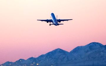 همه فرودگاه‌ها پرواز دارند