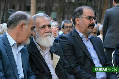مراسم رونمایی از تندیس میرزا رضا کلهر