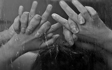 رابطه جنسی در حمام ! / هر آنچه باید از رابطه جنسی در حمام بدانید + مزایا و معایب