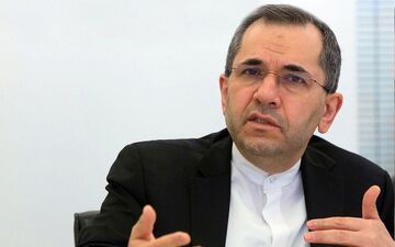 تخت روانچی:از موضع خود در قبال برنامه موشکی کوتاه نمی آییم