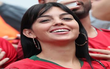 جنجال انگشتر میلیاردی در دست نامزد رونالدو! + عکس