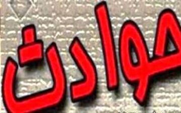سقوط خودروی تیبا به کانال آب
