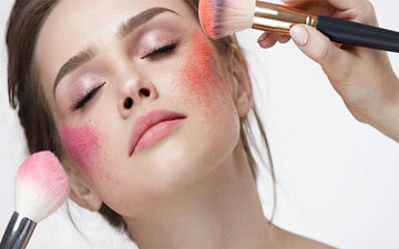 راهنمای کامل آرایش صورت| ترتیب مراحل آرایش صورت چگونه است؟
