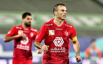 کاپیتانِ پرسپولیس ماندگار شد/ پیش نویس قرارداد با سرمربی جدید آماده شد